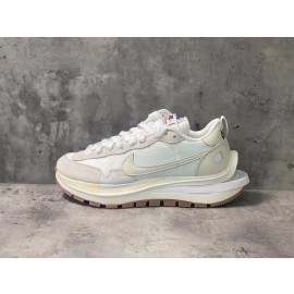 나이키 Sacai x Nike Vaporwaffle